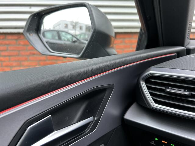 Seat LEON 1.5 eTSI FR Launch Edition | Dealer Onderhouden | Inklap. Trekhaak | Apple carplay / Android auto | Led | Automaat |