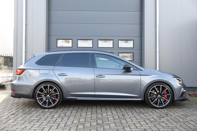 Seat LEON ST 2.0 TSI CUPRA 300 Performance - Pano