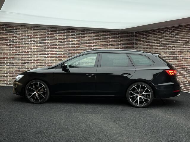 Seat LEON ST 2.0 TSI 4DRIVE CUPRA Panorama | Beats audio | Adaptieve cruise | Apple carplay & Android auto