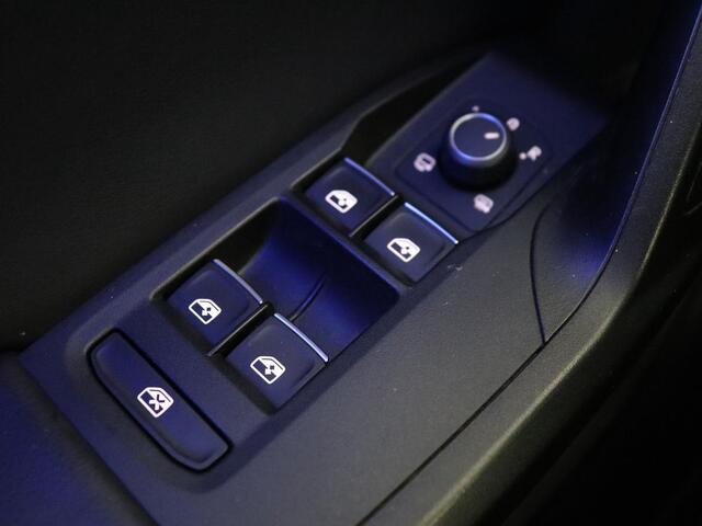 Seat LEON 1.4 TSI eHybrid PHEV FR | Trekhaak | Carplay | Adaptive cruise | Navigatie | Parkeerhulp | Full LED | Sportstoelen | PHEV | Plug In