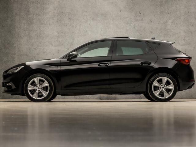 Seat LEON 1.4 TSI eHybrid PHEV FR Intense 204Pk Automaat (SCHUIFDAK, APPLE CARPLAY, GROOT NAVI, CAMERA, SPORTSTOELEN, GETINT GLAS, SFEERVERLICHTING, KEYLESS, ADAPTIVE CRUISE, NIEUWSTAAT)