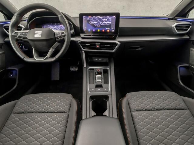 Seat LEON 1.4 TSI eHybrid PHEV FR Intense 204Pk Automaat (SCHUIFDAK, APPLE CARPLAY, GROOT NAVI, CAMERA, SPORTSTOELEN, GETINT GLAS, SFEERVERLICHTING, KEYLESS, ADAPTIVE CRUISE, NIEUWSTAAT)