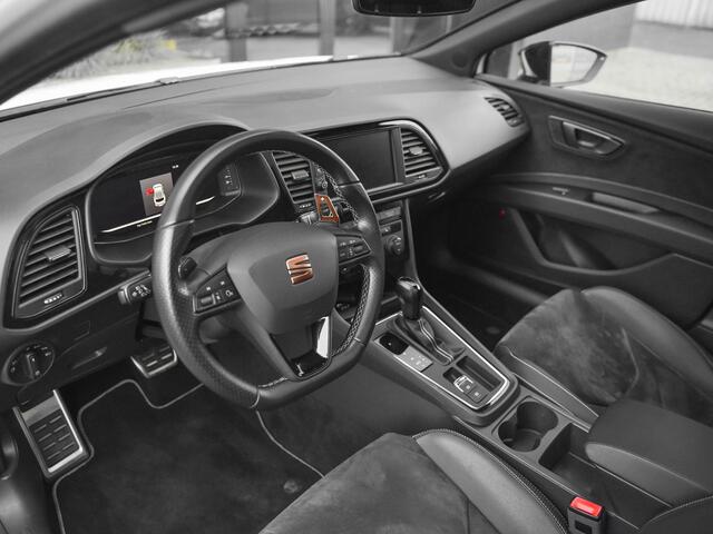 Seat LEON ST 2.0 TSI CUPRA 300 Panoramadak Adaptive Cruise control Beats audio 19 inch velgen