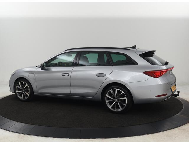 Seat LEON 1.4 e-Hybrid FR Business | Trekhaak | Stoelverwarming | Camera | Adaptive cruise | Full LED | Sportstoelen | Park Assist | Sfeerverlichting | Stuurverwarming | PHEV | Plug In