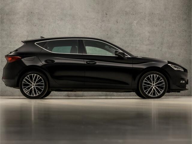 Seat LEON 1.4 TSI eHybrid PHEV Xcellence 245Pk Automaat (APPLE CARPLAY, GROOT NAVI, STUUR/STOELVERWARMING, CAMERA, SPORTSTOELEN, GETINT GLAS, KEYLESS, ADAPTIVE CRUISE, NIEUWSTAAT)