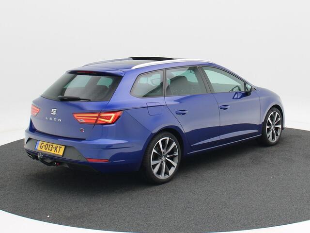 Seat LEON ST 1.5 TSI FR Business Intense | Panoramadak | Adaptive Cruise | Climate Control | Stoelverwarming | Parkeersensoren | Trekhaak | Navigatie | Carplay | 18 Inch | 158.113 Km!!