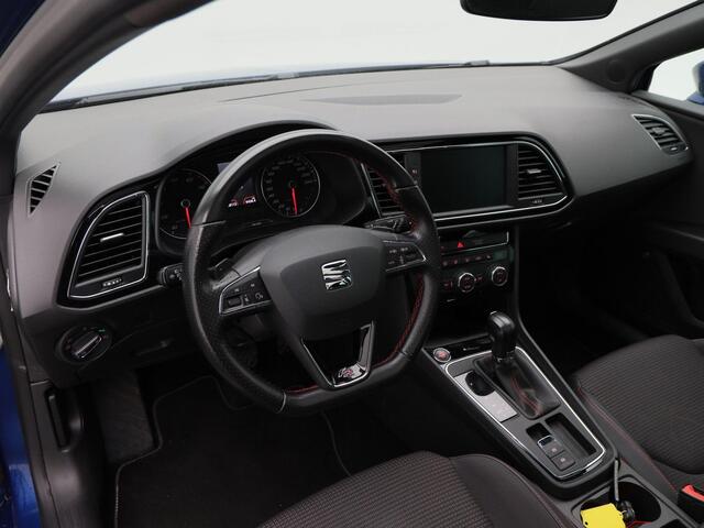 Seat LEON ST 1.5 TSI FR Business Intense | Panoramadak | Adaptive Cruise | Climate Control | Stoelverwarming | Parkeersensoren | Trekhaak | Navigatie | Carplay | 18 Inch | 158.113 Km!!