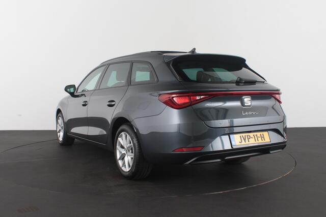 Seat LEON Sportstourer 1.5 TSI Style Business Panorama schuifdak/Stoelverwarming/Camera/Getint glas