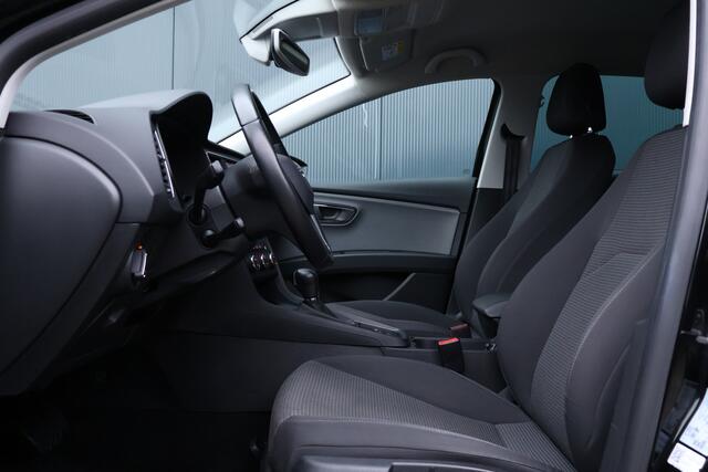 Seat LEON 1.0 EcoTSI Style Business Intense Automaat | Navi | Apple Carplay / Android Auto | Keyless Entry / Start | Parkeersensoren | Cruise