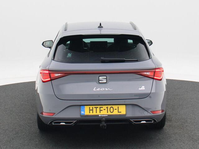 Seat LEON Sportstourer FR Business 1.5 TSI eHybrid PHEV 204pk | Trekhaak | Adaptive cruise control | Achteruitrijcamera | Black pack