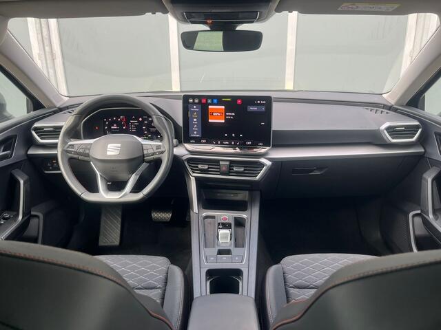 Seat LEON Sportstourer 1.5 eTSI 150pk DSG FR | ACC | Camera | Side Assist