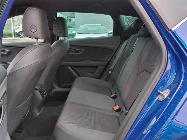 Seat LEON 1.4 EcoTSI 150pk FR Business Intense | Origineel NL | Navi | Apple Carplay | Clima | Cruise | Led Koplampen | Keyless Entry | Rijstrook+Licht+Regensensor | Pdc V+A | Privacy Glass | 18''lm