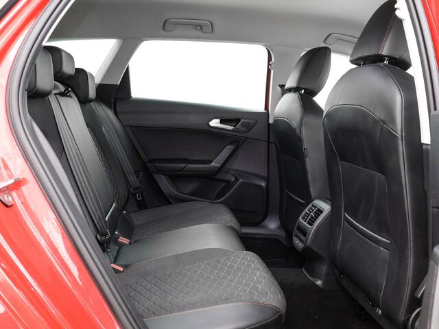 Seat LEON Sportstourer 1.4 TSI 204pk DSG eHybrid PHEV FR · Apple/Android Car Play · P-Sensoren · Navigatie · Cruise Control · P-Sensoren · Sfeerverlichting · Afneembare trekhaak · 17'' Inch ·