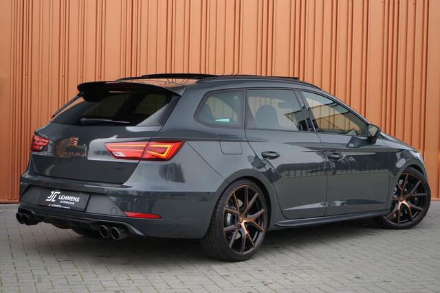 Seat LEON ST 2.0 TSI CUPRA R 4DRIVE BLACKNESS Panodak Schaal Carbon Brembo Beats