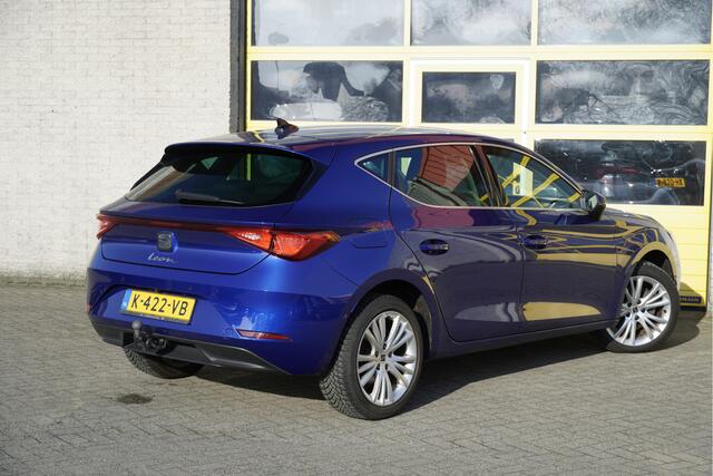 Seat LEON 1.5 eTSI 150PK! Automaat 5drs Style Launch Edition BJ2021 Lmv 17" | Led V+A | Pdc | Navi | Elek. trekhaak | Virtual cockpit | Climate control | Cruise control | Extra getint glas