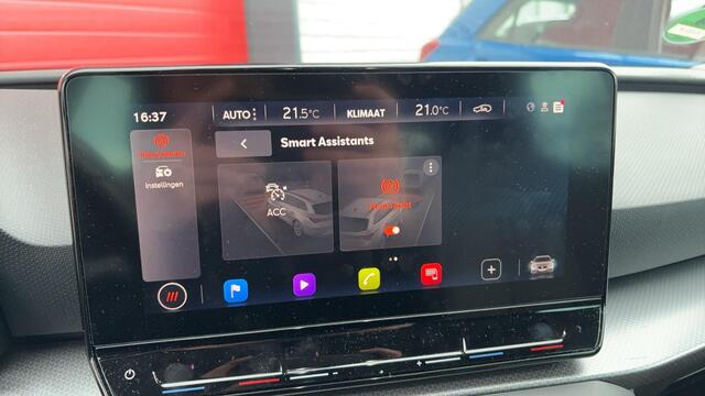 Seat LEON Sportstourer 1.5 TSI Style Launch Edition TREKHAAK / FULL LED / CARPLAY / NAVI / CAMERA / CLIMA / PDC / BLUETOOTH / ACC / NL-AUTO