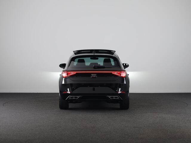 Seat LEON 1.5 TSI e-Hybrid FR Business | Black Pack | Glazen schuif-kanteldak | Safe & Driving Pack | Technology Pack | C2K - Velgen 'Black Pack', 18 inch