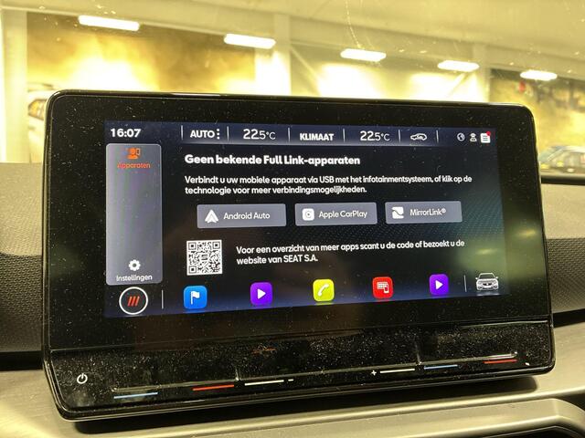 Seat LEON Sportstourer 1.0 eTSI 110pk DSG Style Business Intense · Apple/Android Car Play · Navigatie · P-Sensoren · Cruise Control · Sfeerverlichting · 18'' Inch · Garantie t/m 16-01-2028 of 100.000km