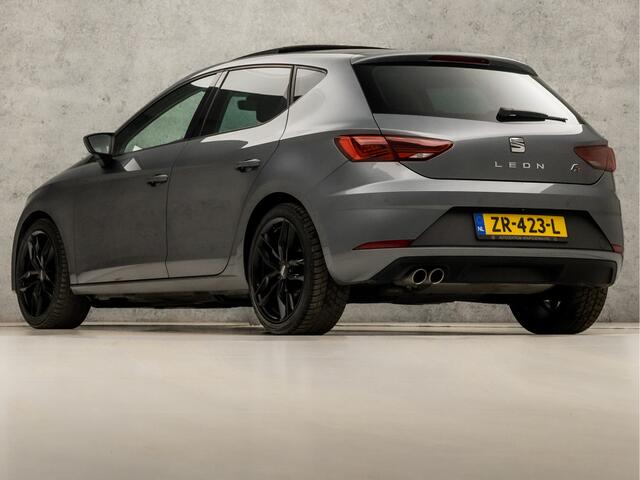 Seat LEON 1.4 TSI FR Intense Sport 150Pk Automaat (SCHUIFDAK, APPLE CARPLAY, KEYLESS, CAMERA, STOELVERWARMING, LEDER/ALCANTARA, GETINT GLAS, LED KOPLAMPEN, MODE KNOP, CRUISE, SFEERVERLICHTING, NIEUWSTAAT)