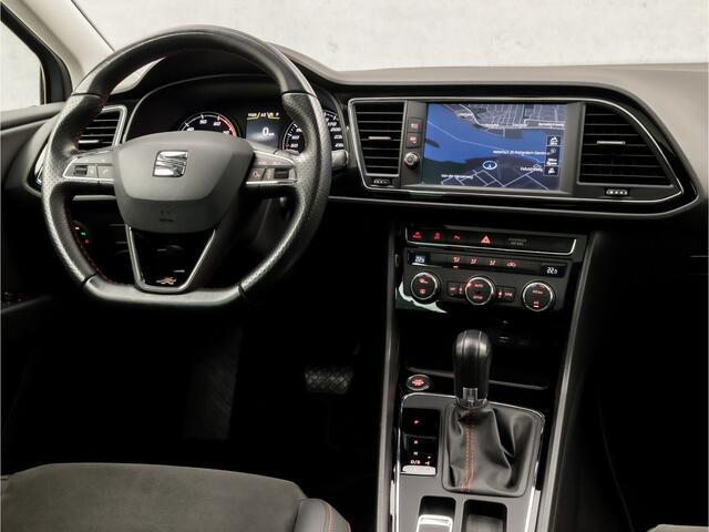 Seat LEON 1.4 TSI FR Intense Sport 150Pk Automaat (SCHUIFDAK, APPLE CARPLAY, KEYLESS, CAMERA, STOELVERWARMING, LEDER/ALCANTARA, GETINT GLAS, LED KOPLAMPEN, MODE KNOP, CRUISE, SFEERVERLICHTING, NIEUWSTAAT)