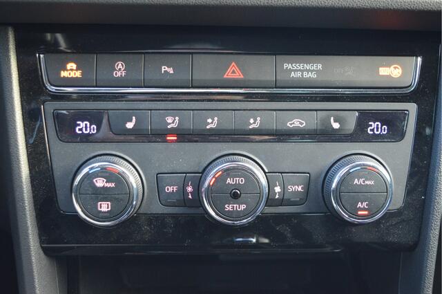 Seat LEON 1.4 150PK TSI FR Busn. Intense Virtual cockp. / Clima / Sportint. / Apple,android