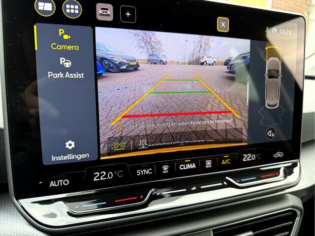 Seat LEON Sportstourer 1.5 TSI Style Business Intense Camera, App Connect, Led