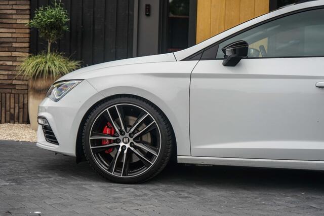 Seat LEON ST Leon 2.0 TSI Cupra 300 4Drive/JDStage1/Pano/Schalen/DCC/ACC