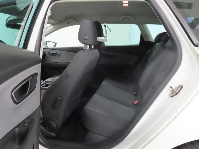 Seat LEON ST 1.0 ECOTSI STYLE BUSINESS INTENSE I AUTOMAAT I CLIMATE CONTROL I APPLE CARPLAY I CRUISE CONTROL I NAVIGATIE