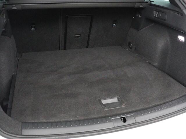 Seat LEON 1.5 eTSI FR Intens | Carplay | Adaptive cruise | Sfeerverlichting | Navigatie | Parkeerhulp | Dodehoek detectie | Full LED | Climate control | Bluetooth