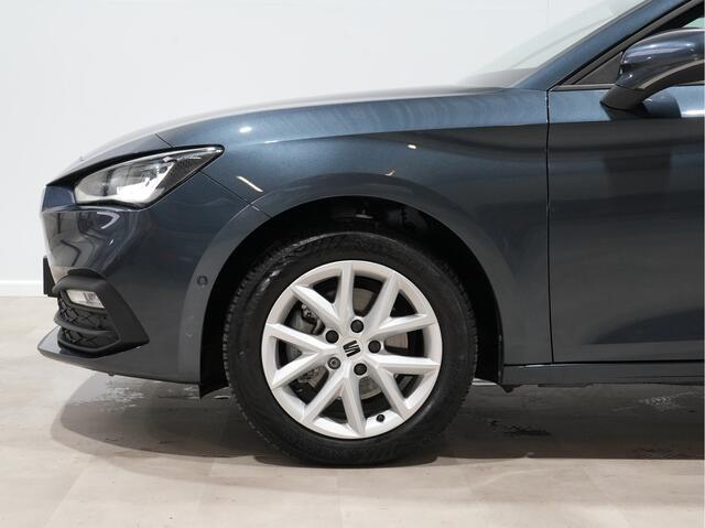 Seat LEON Sportstourer 1.5 eTSI 150pk Style Business Intense Trekhaak Navigatie Camera Acc Android/Carplay 305