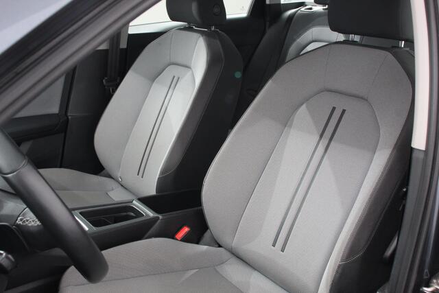 Seat LEON Sportstourer 1.5 eTSI 150pk DSG Style | Navigatie | Apple | Carplay/Android Auto | Parkeersensor achter | Adaptive Cruise Control | Stoelverwarming