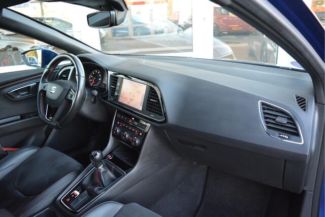 Seat LEON 1.5 150PK TSI FR Business Intense ? Beats ? CarPlay ? Stoel VW ? Trekhaak afn. ? Orig. NL ?
