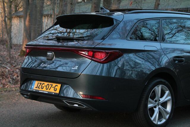 Seat LEON Sportstourer 1.4 TSI eHybrid PHEV FR | Pano | ACC | Keyless