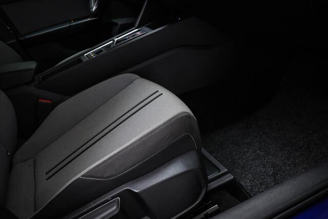 Seat LEON Sportstourer 1.5 eTSI Style Launch Edition | LED | STUUR / STOEL- VERWARMING | DAB