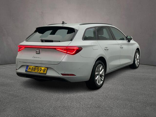 Seat LEON Sportstourer Style Business Intense 1.5 eTSI 150pk DSG Automaat Adaptive cruise control, Navigatie, Achteruitrijcamera, LED koplampen, Parkeersensoren, App connect, DAB, Radio
