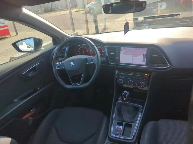 Seat LEON ST 1.0 TSI FR Ultimate Edition / Navigatie / Stoelverwarming / Camera / Trekhaak