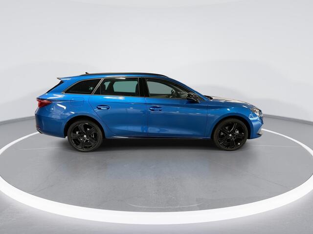Seat LEON Sportstourer 1.5 TSI e-Hybrid 204pk DSG FR Business · Camera · Apple/Android Car Play · Side Assist · ACC · Sportstoelen · Sfeerverlichting · Garantie t/m 15-05-2029 of 100.000km