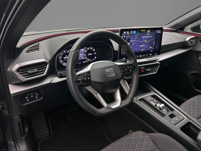 Seat LEON Sportstourer 1.5 TSI e-Hybrid FR Business 204pk Automaat Trekhaak, Adaptive cruise control, Stuurwiel verwarmd, Black pack, Navigatie, LED-matrix verlichting, Achteruitrijcamera, Parkeersensoren