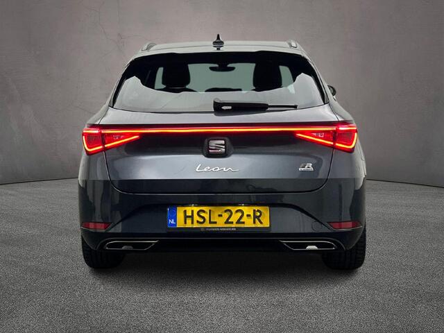 Seat LEON Sportstourer 1.5 TSI e-Hybrid FR Business 204pk Automaat Trekhaak, Adaptive cruise control, Stuurwiel verwarmd, Black pack, Navigatie, LED-matrix verlichting, Achteruitrijcamera, Parkeersensoren