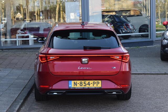 Seat LEON Sportstourer 1.5 eTSI FR|Cam.|Trekh.|ACC|Stoel+stuurverw.