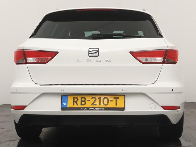 Seat LEON ST 1.0 EcoTSI Style Business Intense Automaat - Navigatie - Climate Control - Parkeersensoren