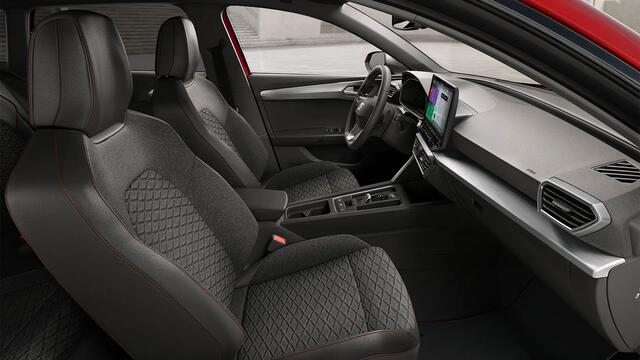 Seat LEON Sportstourer 1.5 TSI eHybrid 204 6DSG FR Business | Achteruitrijcamera | Automatisch dimmende binnenspiegel | Dakhemel uitgevoerd in zwart