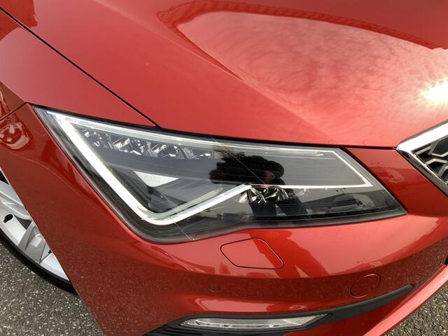 Seat LEON 1.5 TSI FR Ultimate Edition, Panoramadak, Cruise, Apple Carplay! Euro 6