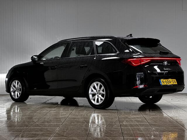 Seat LEON Sportstourer 1.0 TSI Style Business Intense/ Nieuw Model!/ Camera/ Virtual Cockpit/ Keyless-GO/ LED Koplampen/ Lane-Assist./ Apple + Android/ PDC V+A/ Extra getint glas/ Adaptive Cruise/ 16'' LMV/ Multi. LEDER. Stuur.