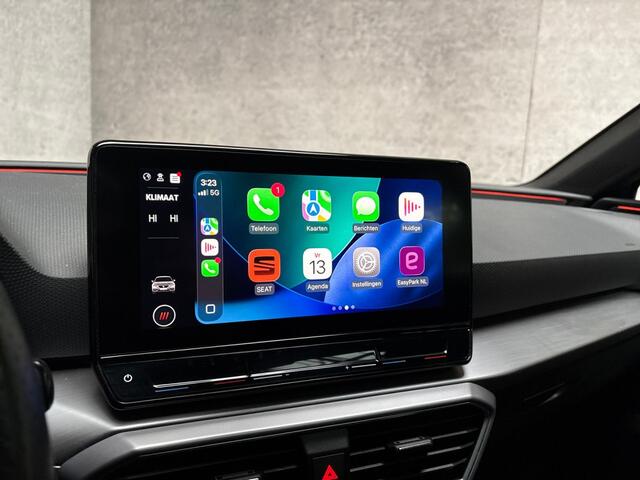 Seat LEON 1.0 eTSI FR Intense Sport Automaat (SCHUIFDAK, BLACK PACK, APPLE CARPLAY, GROOT NAVI, CAMERA, GETINT GLAS, SPORTSTOELEN, KEYLESS, ADAPTIVE CRUISE, NIEUWSTAAT)