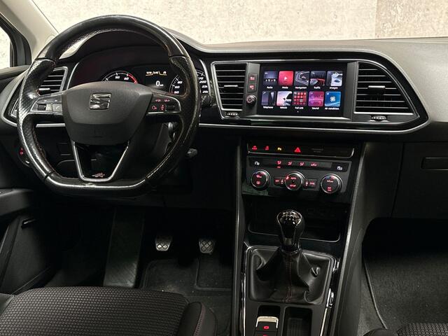 Seat LEON 1.4 EcoTSI FR Intense Sport 150Pk (APPLE CARPLAY, NAVIGATIE, CLIMATE, PARKEERSENSOREN, LEDER, SPORTSTOELEN, GETINT GLAS, CRUISE, LED KOPLAMPEN, NIEUWE APK, NIEUWSTAAT)