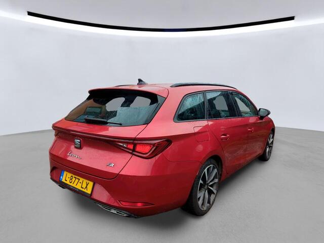 Seat LEON Sportstourer 1.5 TSI FR Business Intense NL-AUTO | TREKHAAK | CARPLAY