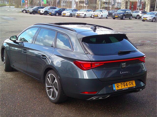 Seat LEON Sportstourer 1.0 eTSI FR Business Intense Staat in Hardenberg