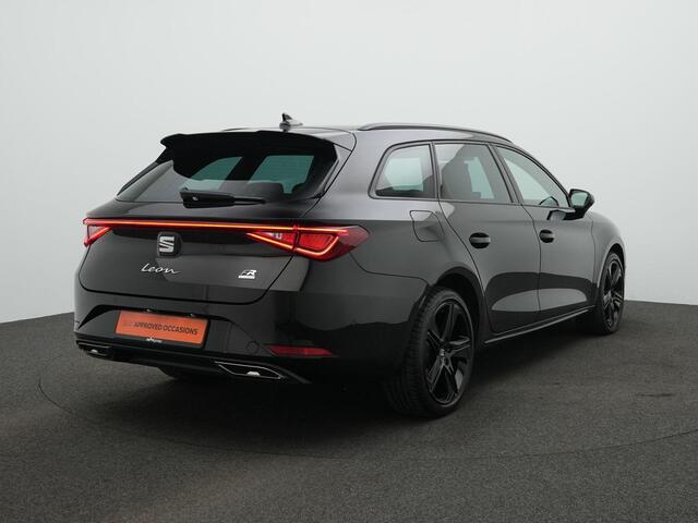Seat LEON Sportstourer 1.5 TSI e-Hybrid 204 pk FR Business | Trekhaak | Matrix LED | Achteruitrijcamera | Adaptive Cruise | Navigatie | Side Assist
