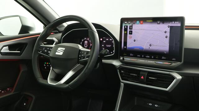 Seat LEON Sportstourer 1.5 TSI e-Hybrid 204pk FR Business DSG / Navigatie / Apple CarPlay / Camera